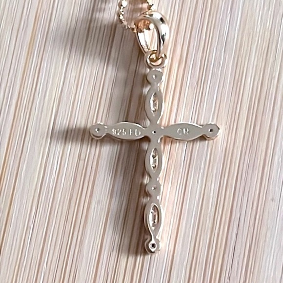 Brand New Bleu Sage 14K Gold Plated Sterling Silver 18" Chain Cross Necklace - Picture 8 of 12